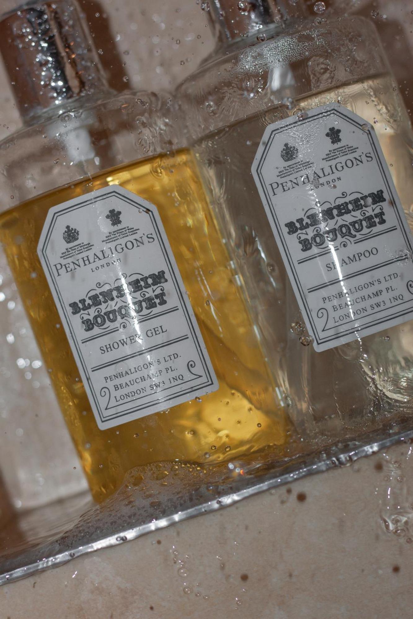 11 Mirrors Design Hotel 키예프 외부 사진