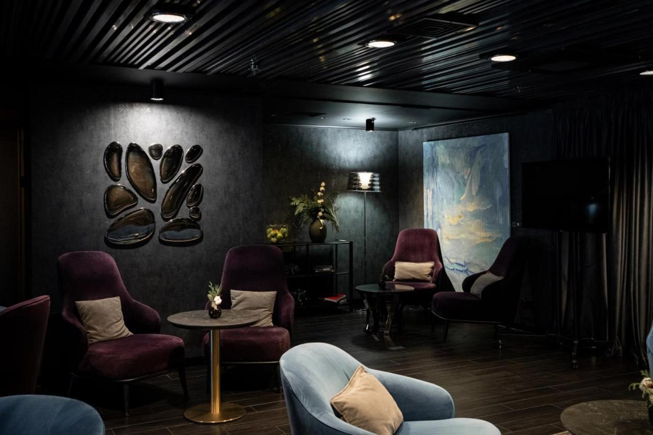 11 Mirrors Design Hotel 키예프 외부 사진