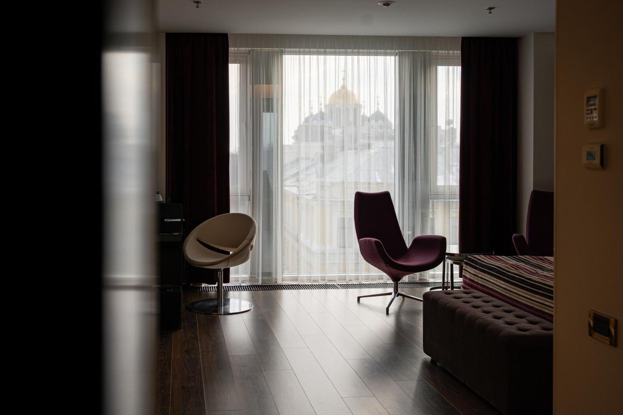 11 Mirrors Design Hotel 키예프 외부 사진