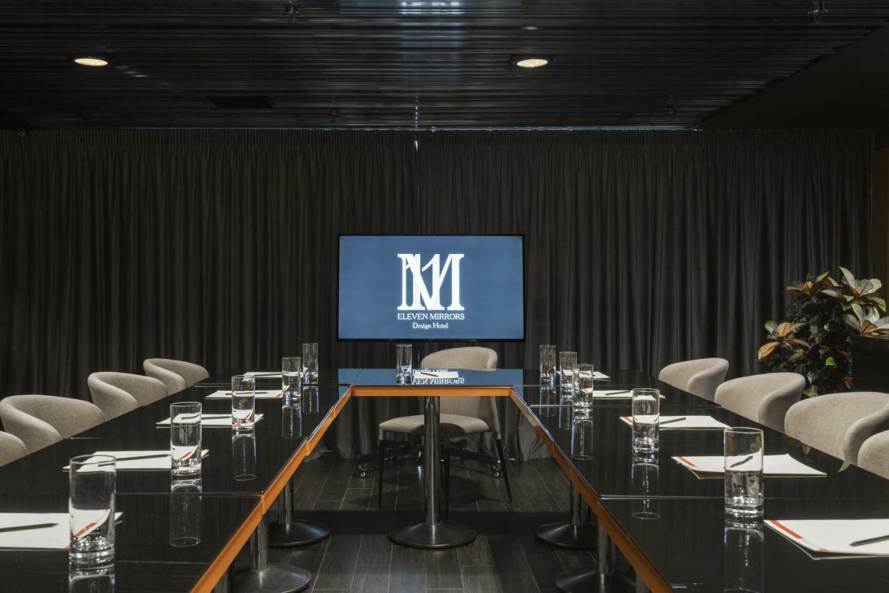 11 Mirrors Design Hotel 키예프 외부 사진